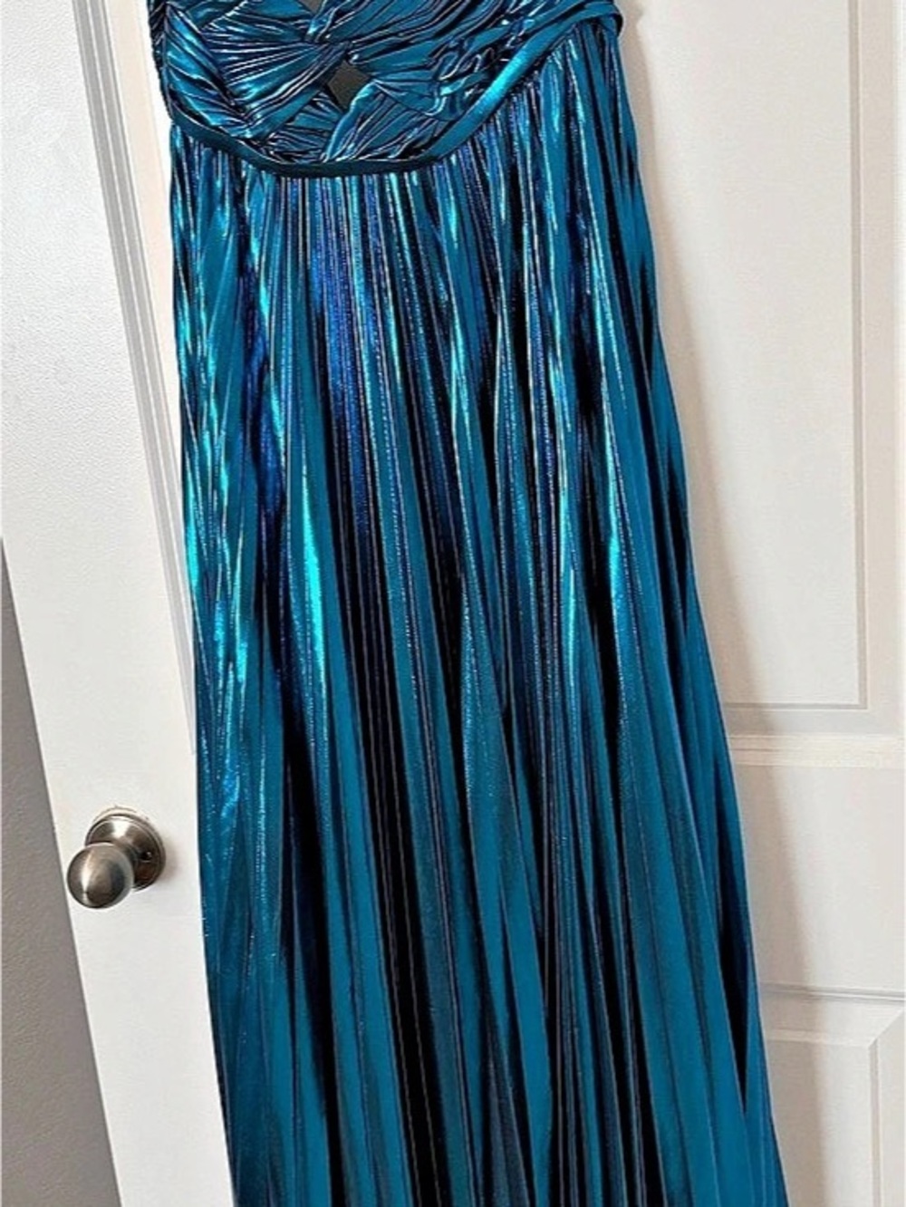 Sherri Hill Strapless Formal Dress in Shimmer Blue Size 4 Like New